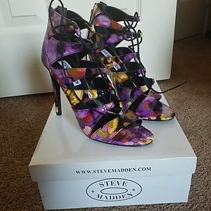Steven Madden Heels - Raceyy Floral